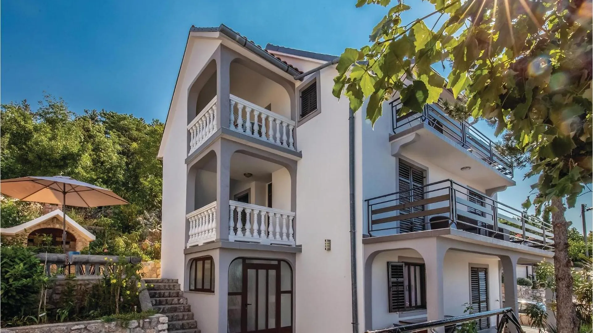 Cozy Apartment In Dramalj With Kitchen Croatia